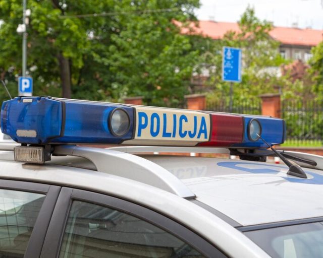 Nietrzeźwy 18-latek, bez uprawnień spowodował kolizje i zaczął uciekać