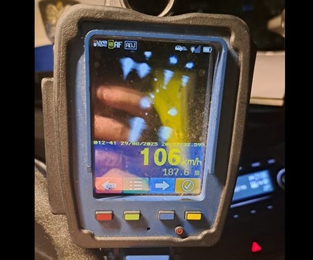 Pędził 106 km/h w zabudowanym. 3 tys. mandatu i 13 punktów za recydywę kierowcy