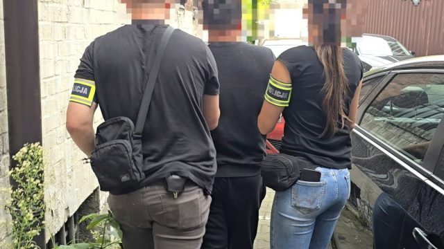 Dwóch 19-latków odpowie za rozbój. Grozi im kara do 15 lat pozbawienia wolności