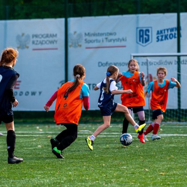 Piłkarskie emocje w Bytomiu. Trwa wojewódzki finał turnieju „Z Orlika na Stadion”
