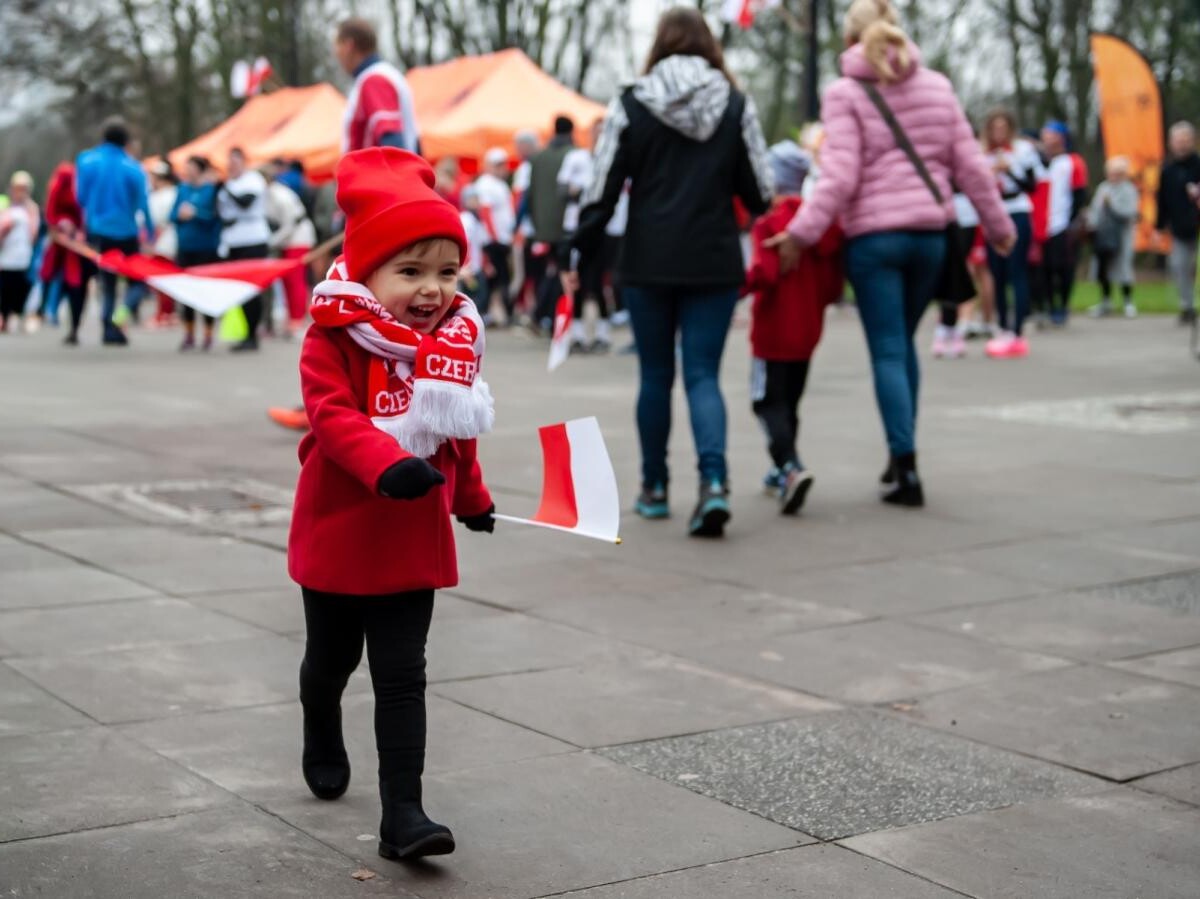 Biegacze uczcili Święto Niepodległości [ZDJĘCIA] / fot. UM Bytom / H. Klimek