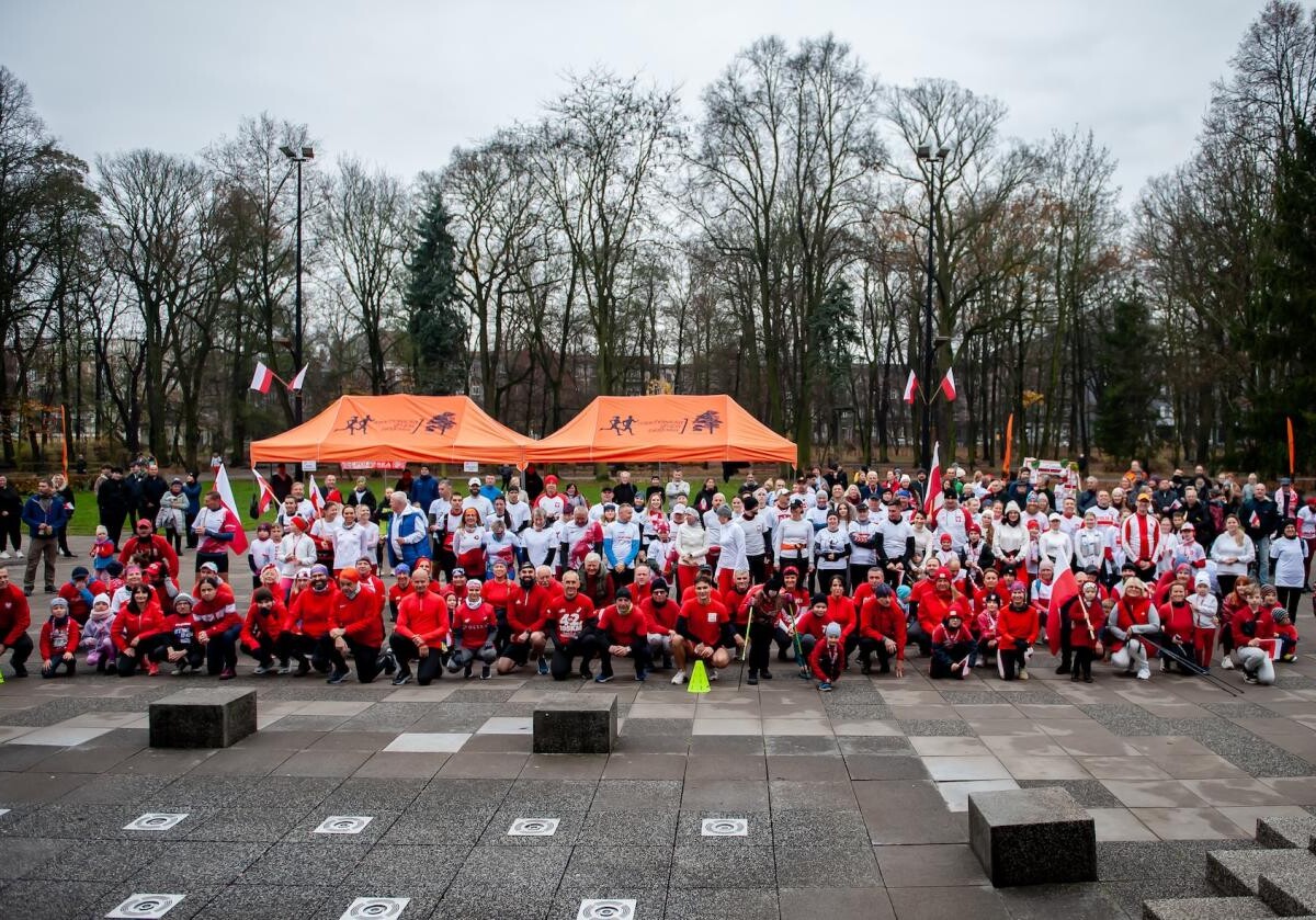 Biegacze uczcili Święto Niepodległości [ZDJĘCIA] / fot. UM Bytom / H. Klimek
