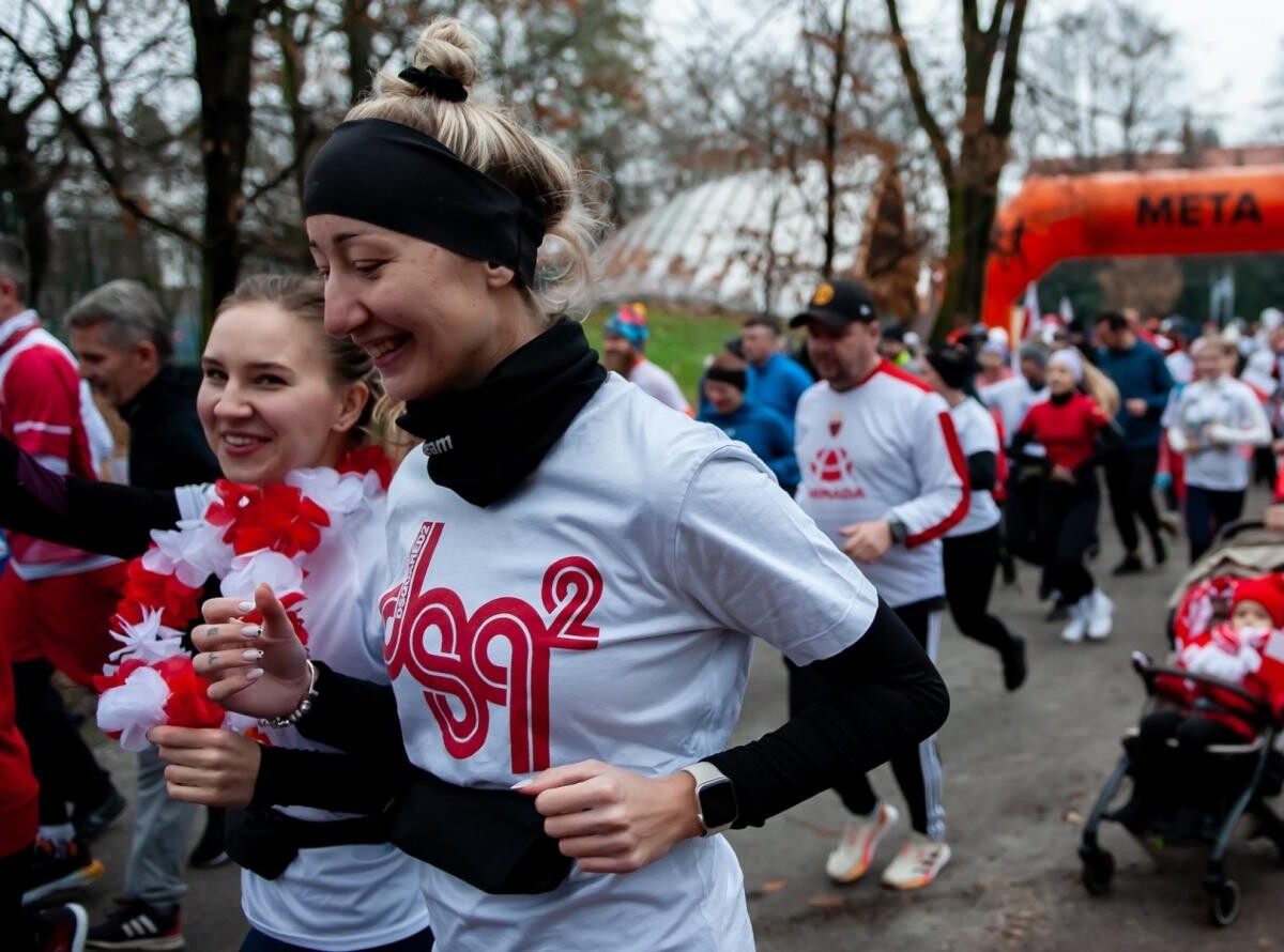 Biegacze uczcili Święto Niepodległości [ZDJĘCIA] / fot. UM Bytom / H. Klimek