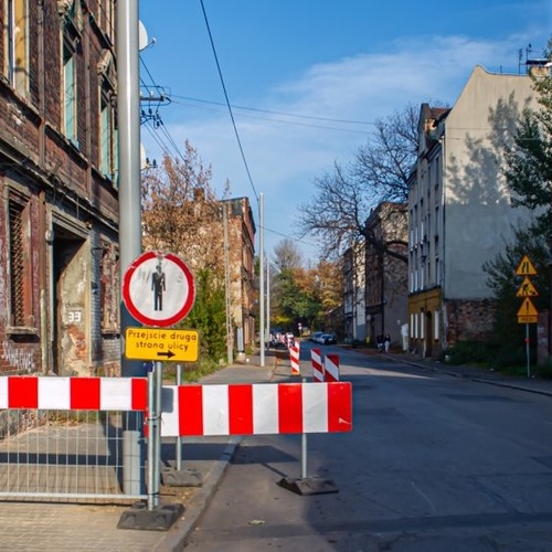 Bytom: Drogowcy ruszaj&#261; z pracami na ul. Ma&#322;achowskiego