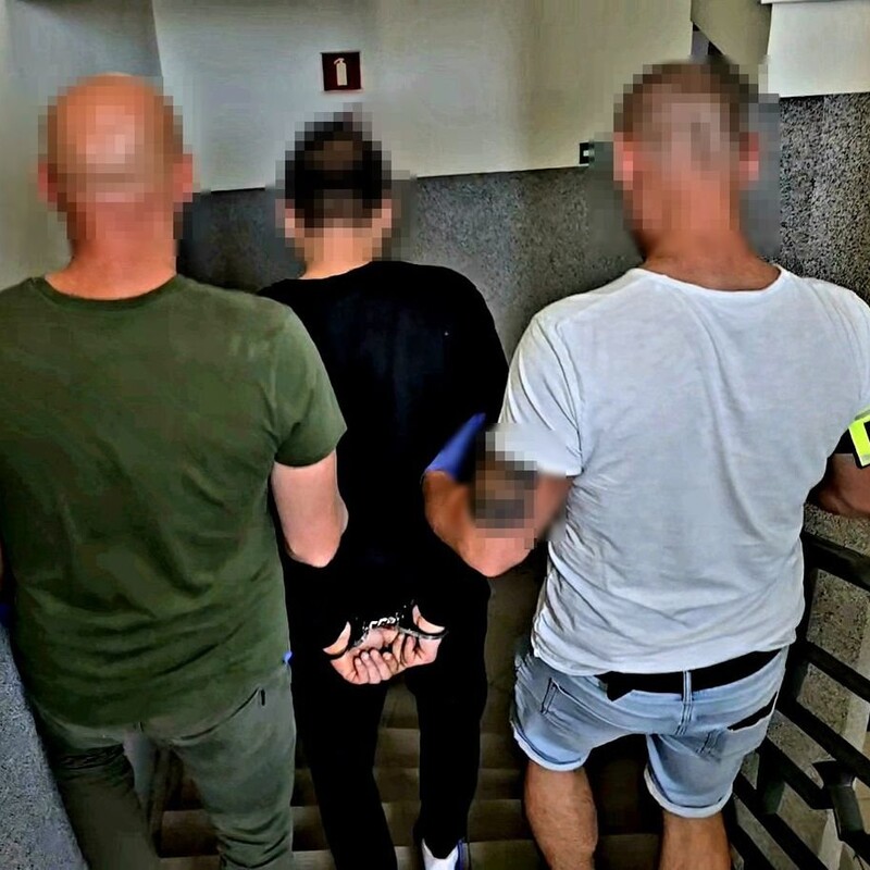 Bytom: Próbował wręczyć łapówkę, miał przy sobie narkotyki