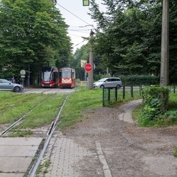 Bytom: Przebudowa linii tramwajowej na Stroszek. Ruszy&#322;y prace przy ul. Tarnogórskiej