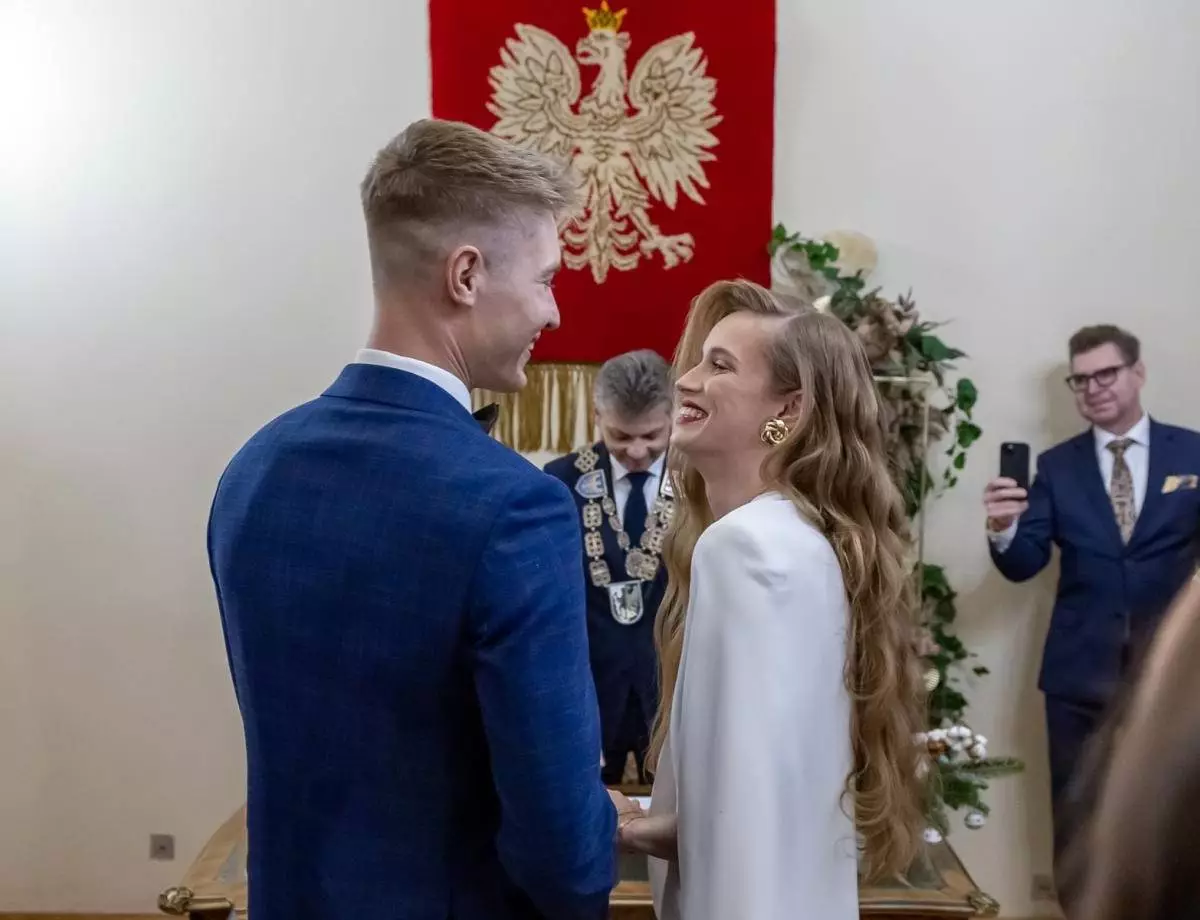 Aż dwie pary zakochanych poprosiły prezydenta Bytomia Mariusza Wołosza, aby ten osobiście udzielił im ślubu / fot. UM Bytom