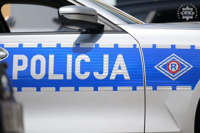 Bytomianka zamiast smartfona otrzymała mąkę. Policja apeluje o ostrożność w Internecie