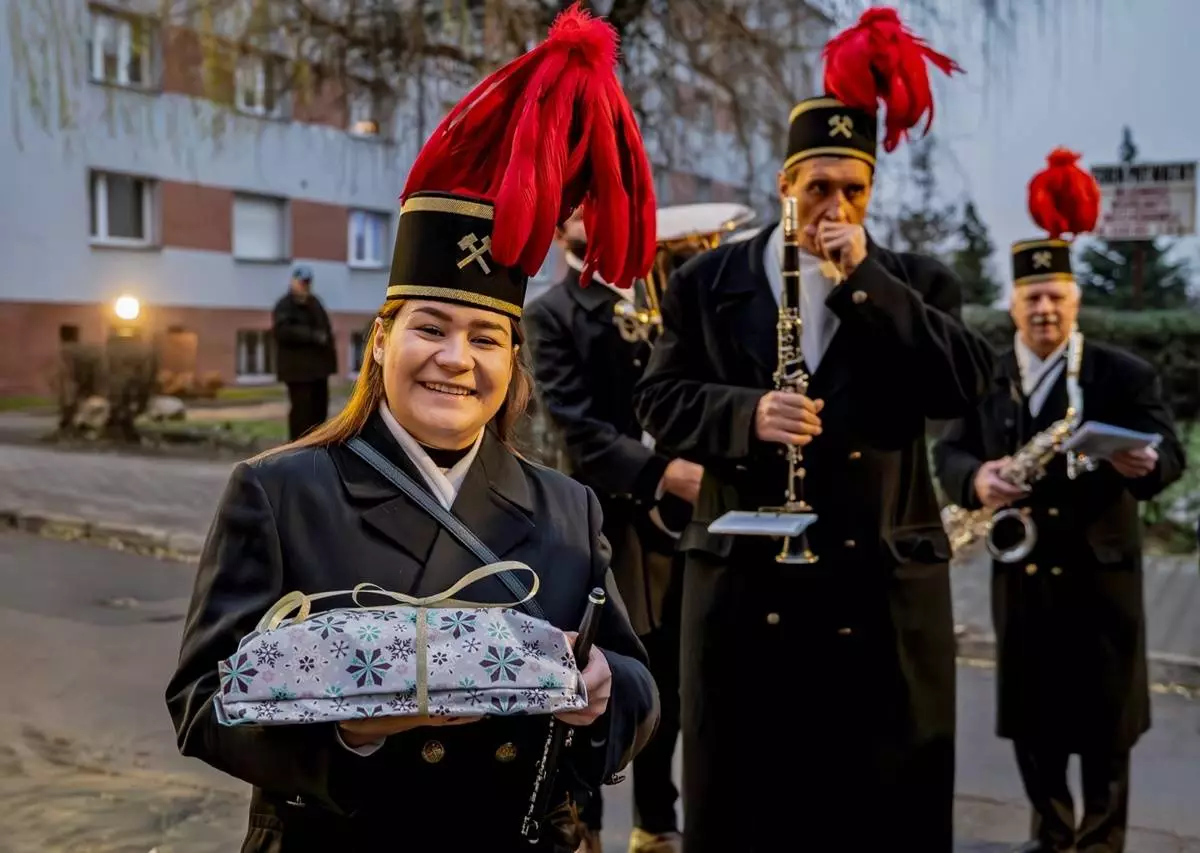 Górnicza Orkiestra obudziła Karbie! Obchody Barbórki w Bytomiu