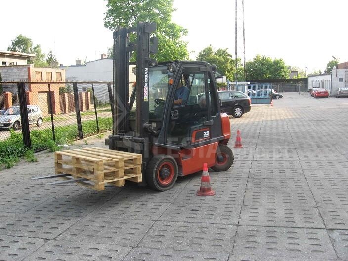 Kurs na wózki widłowe, podesty, suwnice; z UDT.