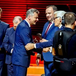 Mariusz Wo&#322;osz nagrodzony tytu&#322;em Superprezydenta
