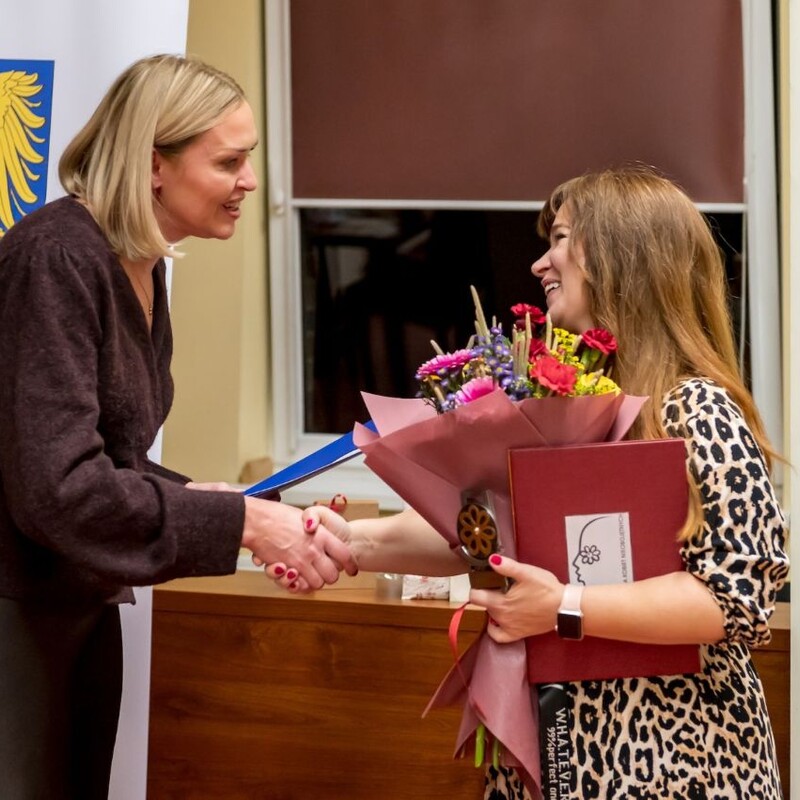 Marta Knopik nagrodzona tytułem Bytomianki Jesieni podczas spotkania autorskiego