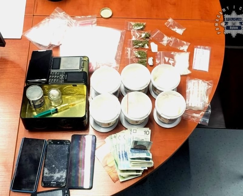 Mundurowi przejęli ponad pół kilograma metamfetaminy. 24-latkowi grozi 10 lat więzienia