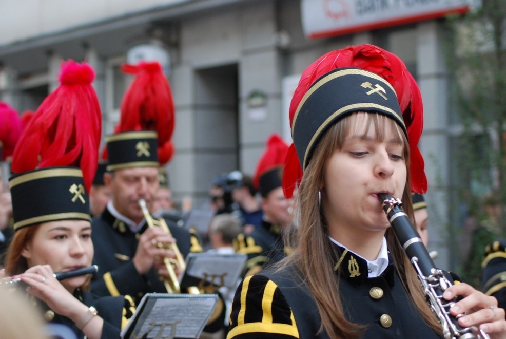 Reprezentacyjna ulica przebiegająca przez centrum Bytomia została wyremontowana, a 1 września bytomianie hucznie świętowali jej otwarcie. Wydarzenie uświetniła orkiestra dęta, występ mażoretek, a dla najmłodszych przygotowano teatrzyk.