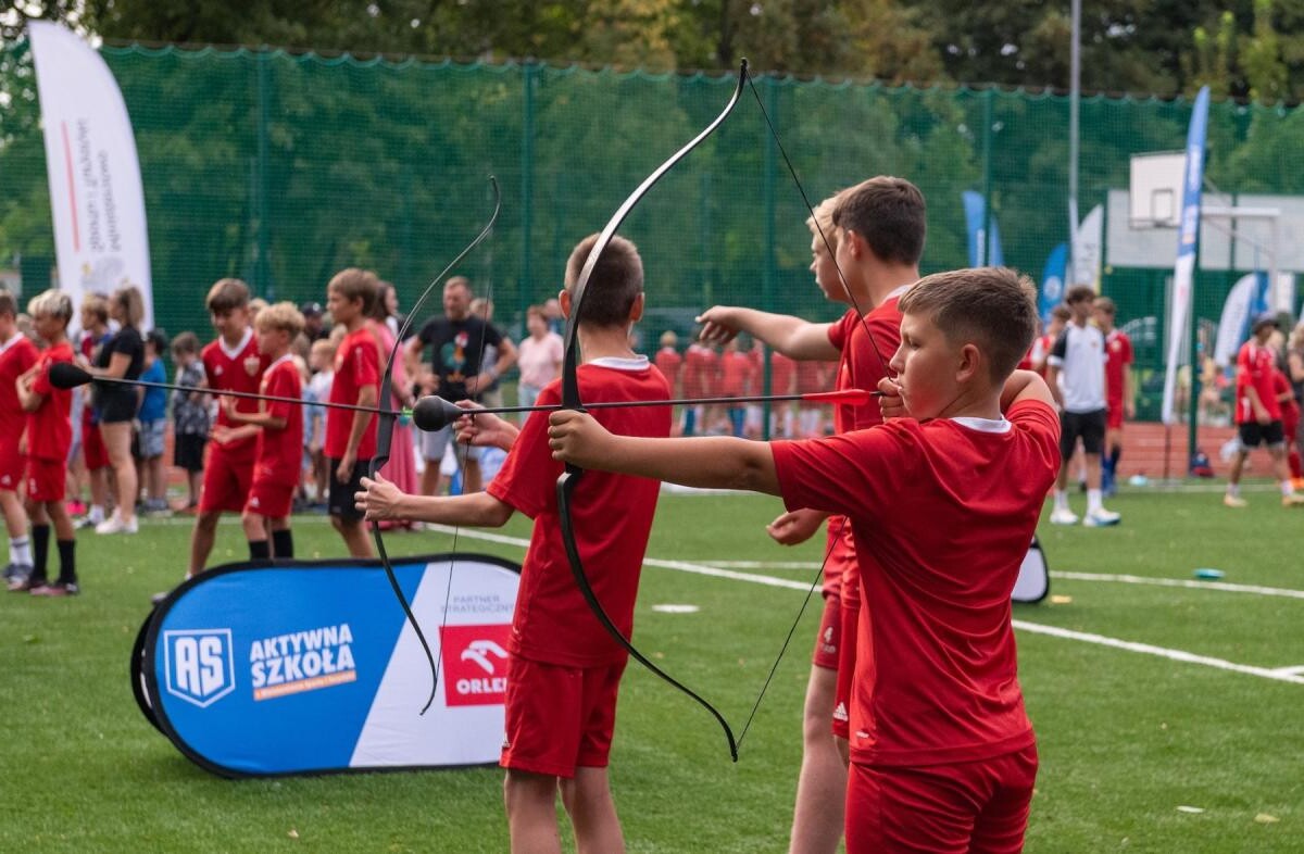 Otwarcie wyremontowanego Orlika. Bytomianie wzięli udział w sportowym pikniku / fot. H. Klimek / A. Janocha