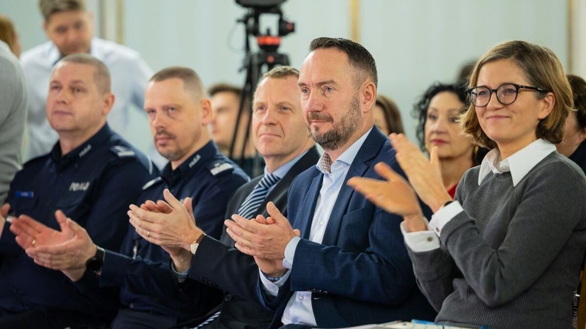 Ruszyła kampania „Dzieciństwo bez Przemocy” – policja włącza się w działania!