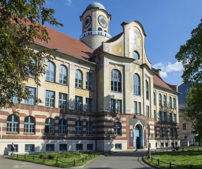 Secesyjny budynek IV LO walczy o tytuł Śląskiej Lokacji Filmowej 2023