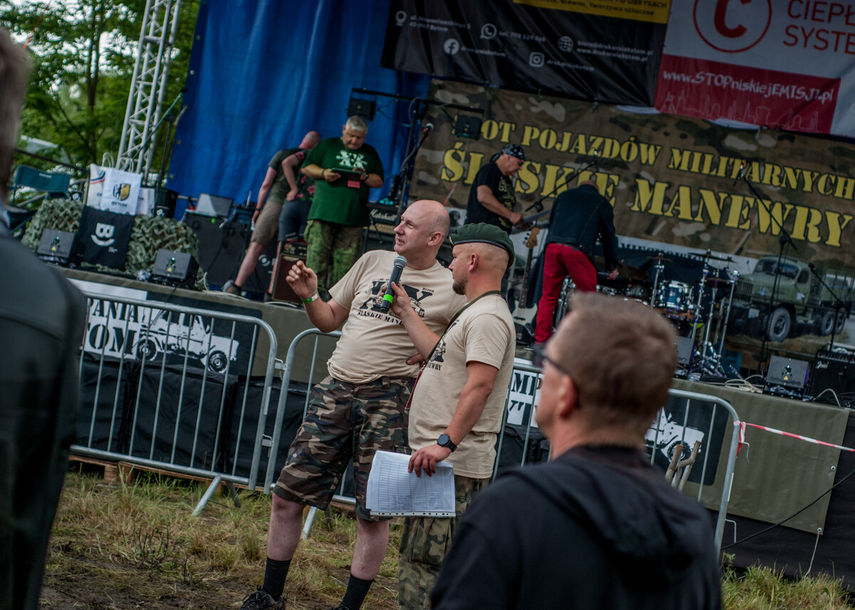 Na terenie dawnej KWK Miechowice trwa właśnie ogromny zlot militarny - Śląskie Manewry. Dziś ostatni, trzeci dzień imprezy, będzie się działo. Zobaczcie, jak było wczoraj!