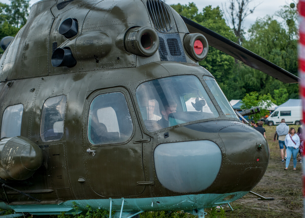 Na terenie dawnej KWK Miechowice trwa właśnie ogromny zlot militarny - Śląskie Manewry. Dziś ostatni, trzeci dzień imprezy, będzie się działo. Zobaczcie, jak było wczoraj!