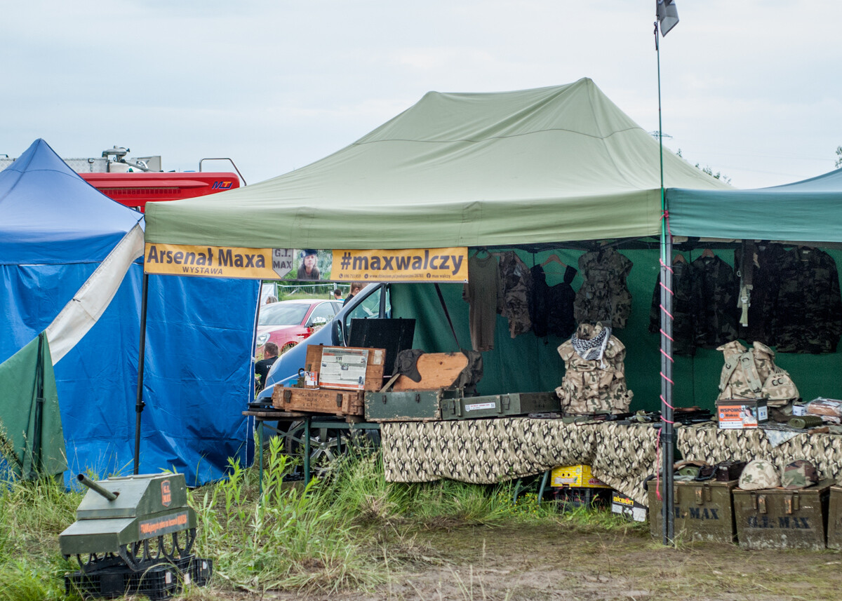 Na terenie dawnej KWK Miechowice trwa właśnie ogromny zlot militarny - Śląskie Manewry. Dziś ostatni, trzeci dzień imprezy, będzie się działo. Zobaczcie, jak było wczoraj!