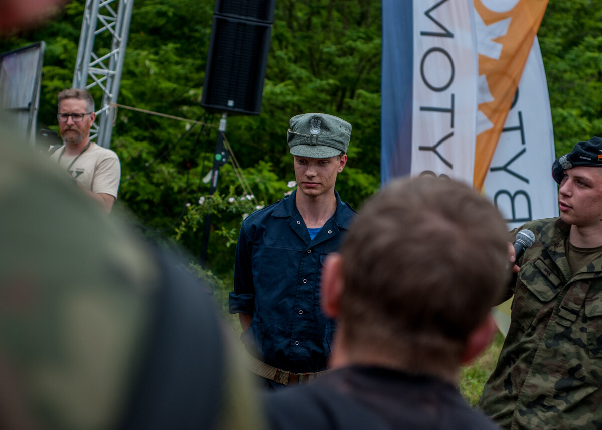 Na terenie dawnej KWK Miechowice trwa właśnie ogromny zlot militarny - Śląskie Manewry. Dziś ostatni, trzeci dzień imprezy, będzie się działo. Zobaczcie, jak było wczoraj!