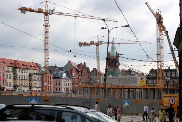 Widok na Pl. Kościuszki z ul Sadowej.