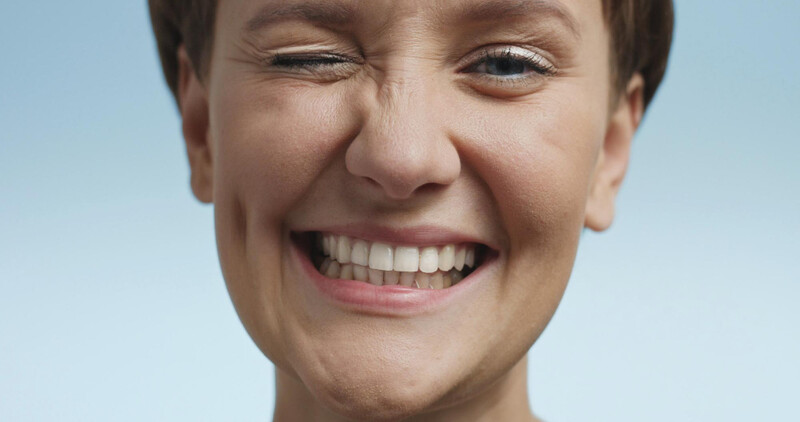 Widzisz to na zębach? Zgłoś się do dentysty!