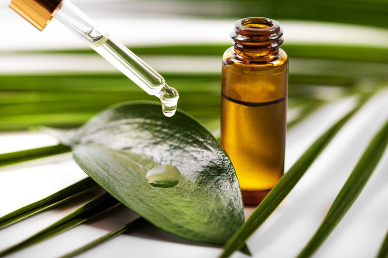 Zastosowanie olejków eterycznych w sprzątaniu: Naturalne środki czystości